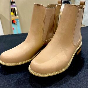 NWOT never worn Light Cream/ Brown boots
